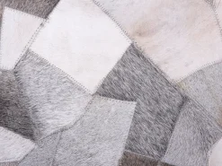 Beliani Harmaa Nahkainen Tilkkukoristetyynysetti 45 X 45 Cm 2 Kpl Neeloor Fashion