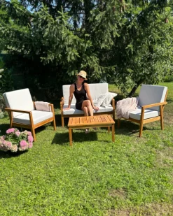 Beliani 4-Istuttava Ulkosohvaryhma Akasiapuu Ruskeanharmaa Pallano Fashion