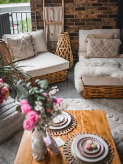 Beliani 4-Istuttava Ulkosohvaryhma Rottinki Vasenk. Luonnonvari Varallo Clearance