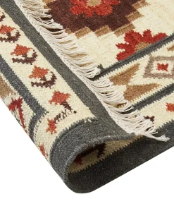 Beliani Kelim-Matto Villa Monivarinen 140 X 200 Cm Ghukasavan Hot