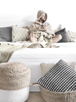 Beliani Koristetyyny 45 X 45 Cm Mustavalkoinen Yoncali Cheap