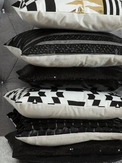 Beliani Koristetyynysetti Keinonahkaa 45X45Cm Musta Lobelia Cheap