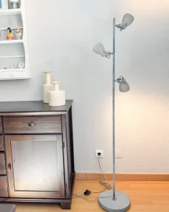 Beliani Lattiavalaisin 3 Polttimoa Betoni Vaaleanharmaa Mistago Sale