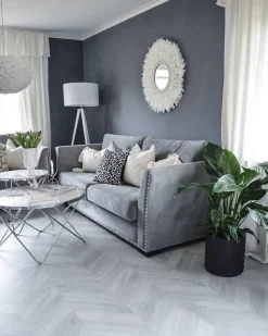 Beliani Lattiavalaisin Metalli Valkoinen Stiletto Best