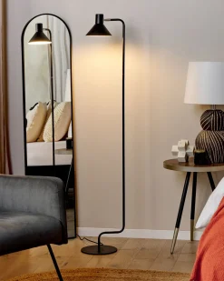 Beliani Lattiavalaisin Rauta Musta Rimava Cheap