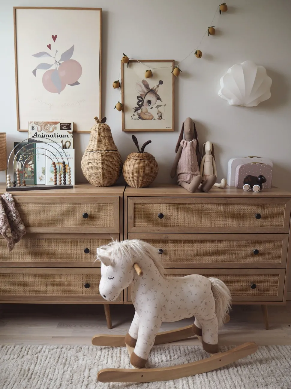 Beliani Lipasto Rottinki 3 Laatikkoa Vaalea Puu Ponca Cheap