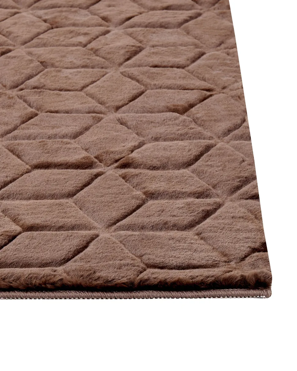 Beliani Matto Janiksen Tekoturkis Ruskea 160 X 230 Cm Thatta Discount