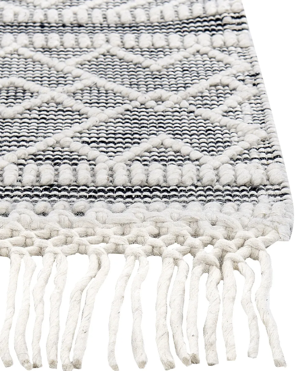 Beliani Matto Musta/Valkoinen 160 X 230 Cm Kavak Online