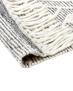 Beliani Matto Musta/Valkoinen 160 X 230 Cm Kavak Online