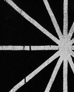 Beliani Matto Viskoosi Musta/Hopea 160 X 230 Cm Sibel Discount