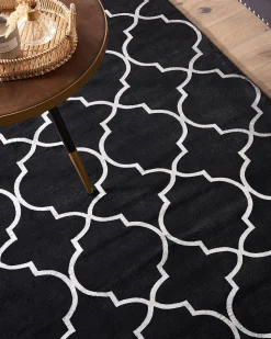 Beliani Matto Viskoosi Musta/Hopea 160 X 230 Cm Yelki Cheap