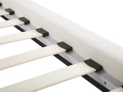 Beliani Parisanky Keinonahka Kermanvalkoinen 180 X 200 Cm Betin Fashion