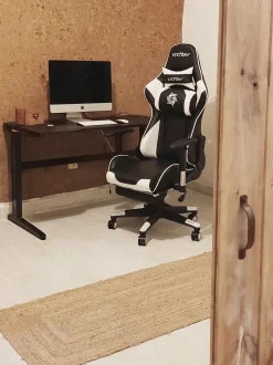 Beliani Pelituoli Keinonahka Musta/Valkoinen Victory Best Sale