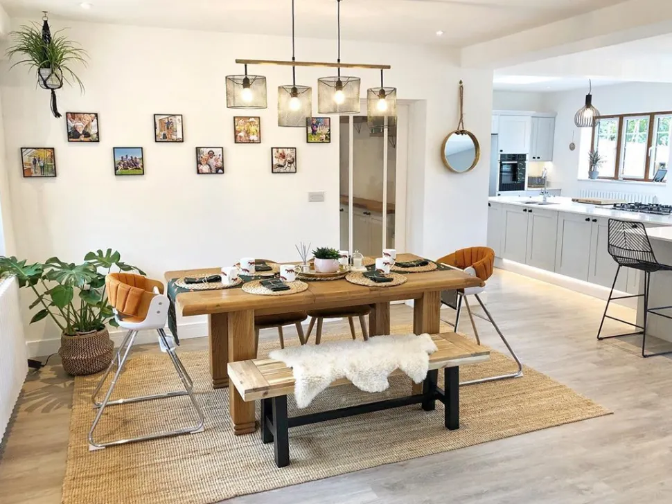 Beliani Penkki Musta Scania Sale