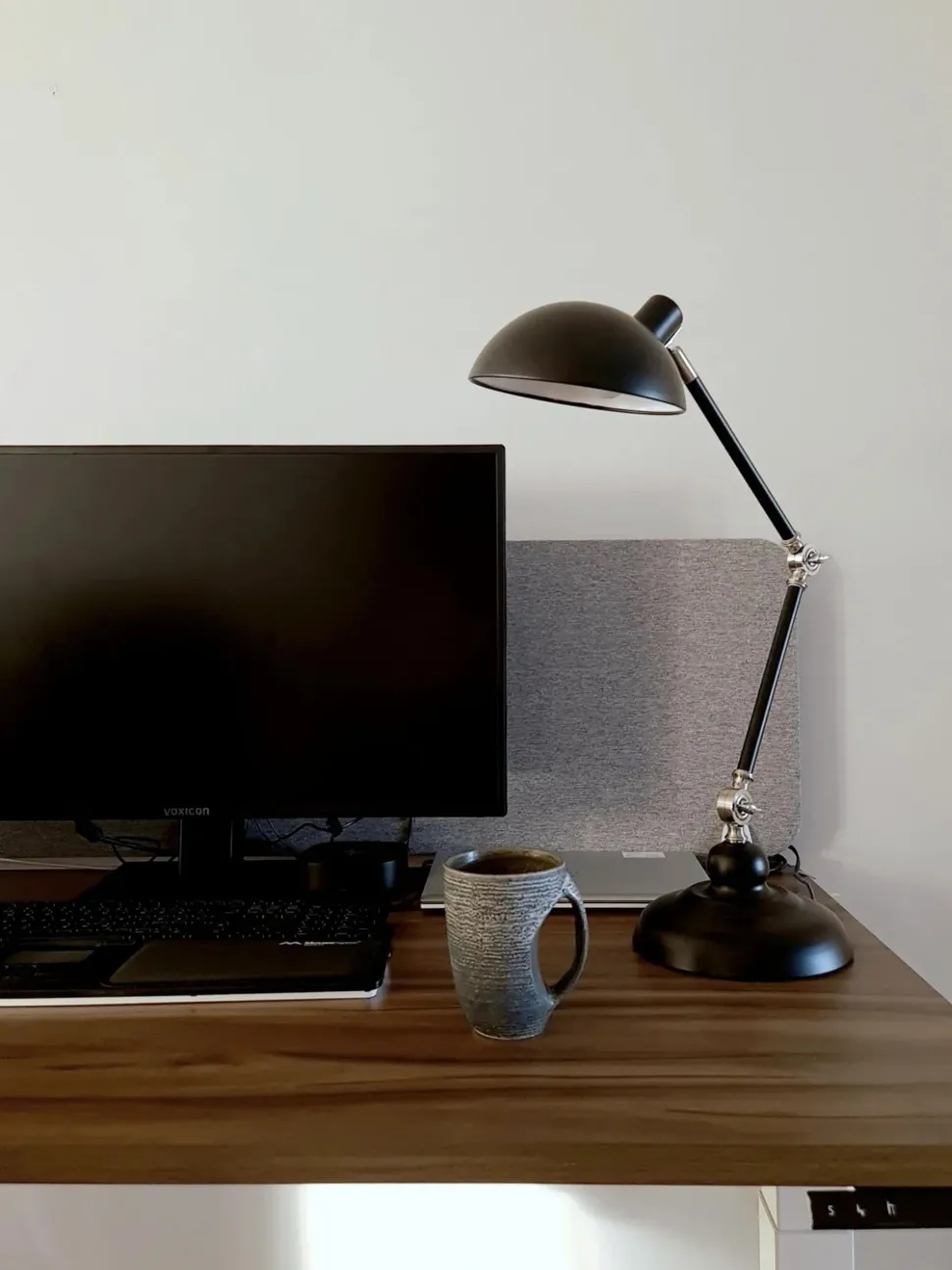 Beliani Poytavalaisin Metalli Musta Meramec Sale