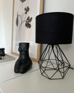 Beliani Poytavalaisin Metalli Musta Maroni Online