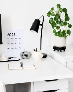 Beliani Poytavalaisin Teras Musta Flint Best