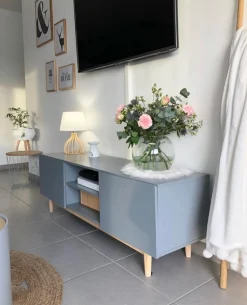 Beliani Poytavalaisin Valkoinen/Vaalea Puu Agueda Clearance