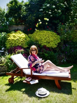 Beliani Puinen Aurinkotuoli Luonnonvalkoisella Pehmusteella Toscana Discount