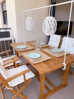 Beliani Puutarhapoyta Jatkettava Akaasia Vaalea Puu 160/220 X 90 Cm Java Discount