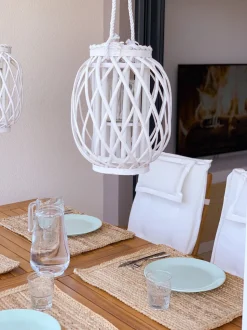 Beliani Puutarhapoyta Jatkettava Akaasia Vaalea Puu 160/220 X 90 Cm Java Discount