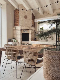 Beliani Puutarhapoyta Jatkettava Akaasia Vaalea Puu 180/240 X 100 Cm Cesana Best