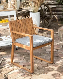 Beliani Puutarhatuoli Harmaalla Pehmusteella Sassari Clearance