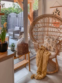 Beliani Riikinkukkotuoli Rottinki Luonnonvari Emmanuelle Hot