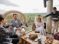 Beliani Riikinkukkotuoli Rottinki Luonnonvari Emmanuelle Hot