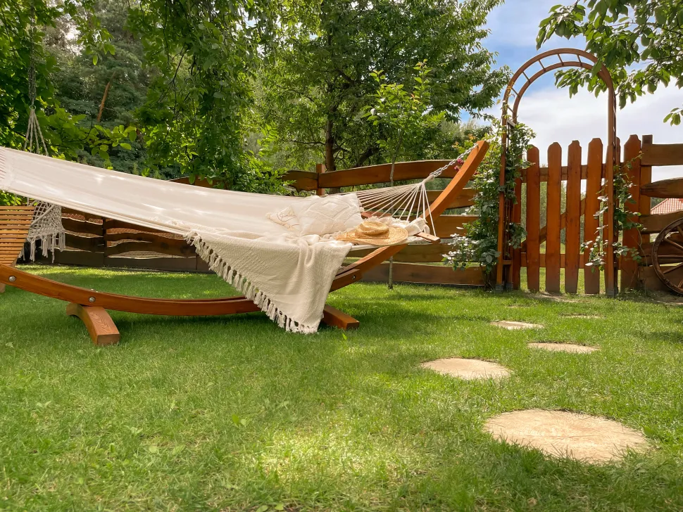 Beliani Riippukeinu Telineella Beige Treviso Best