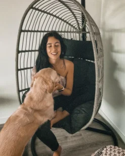 Beliani Riipputuoli Jalustalla Polyrottinki Harmaa Casoli Fashion