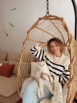 Beliani Riipputuoli Jalustalla Polyrottinki Luonnonvari Casoli Flash Sale