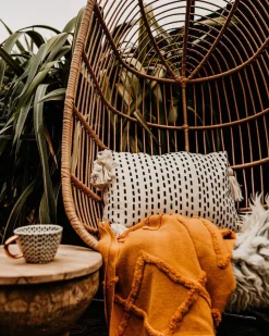 Beliani Riipputuoli Jalustalla Polyrottinki Luonnonvari Casoli Flash Sale