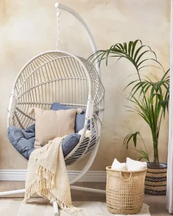 Beliani Riipputuoli Jalustalla Polyrottinki Valkoinen Acri Hot