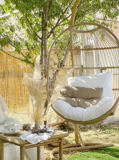 Beliani Riipputuoli Jalustalla Polyrottinki Luonnonvari Alba Discount