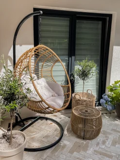 Beliani Riipputuoli Jalustalla Polyrottinki Luonnonvari Aspio Flash Sale