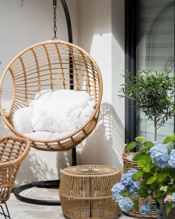 Beliani Riipputuoli Jalustalla Polyrottinki Luonnonvari Aspio Flash Sale