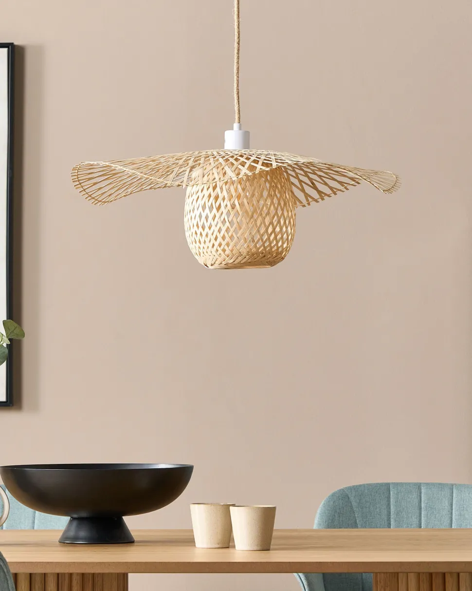 Beliani Riippuvalaisin Bambu Vaalea Puu Bonito Fashion