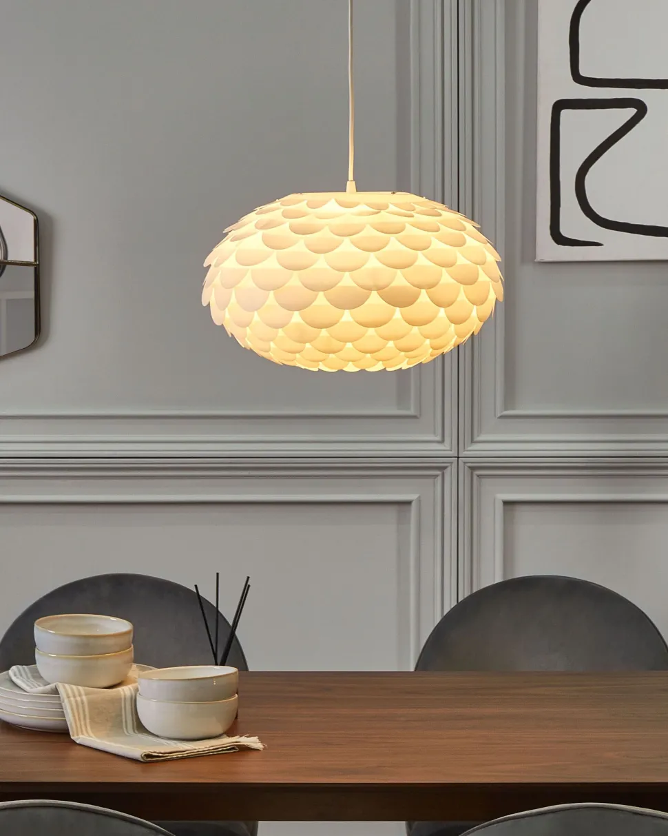 Beliani Riippuvalaisin Muovi Valkoinen Erges Best Sale