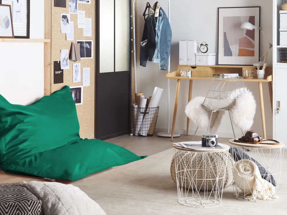 Beliani Sakkituoli Kangas Smaragdinvihrea 140 X 180 Cm Fuzzy Fashion