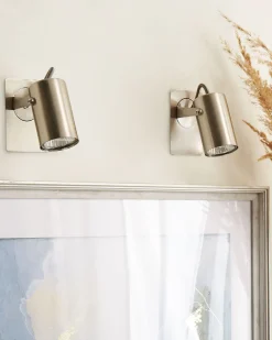 Beliani Seinavalaisin Metalli Hopea 2 Kpl Klip Cheap