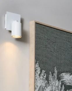 Beliani Seinavalaisin Metalli Valkoinen 2 Kpl Tigris Store