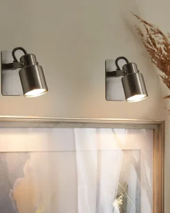 Beliani Seinavalaisin Rauta Hopea 2 Kpl Bonte Clearance