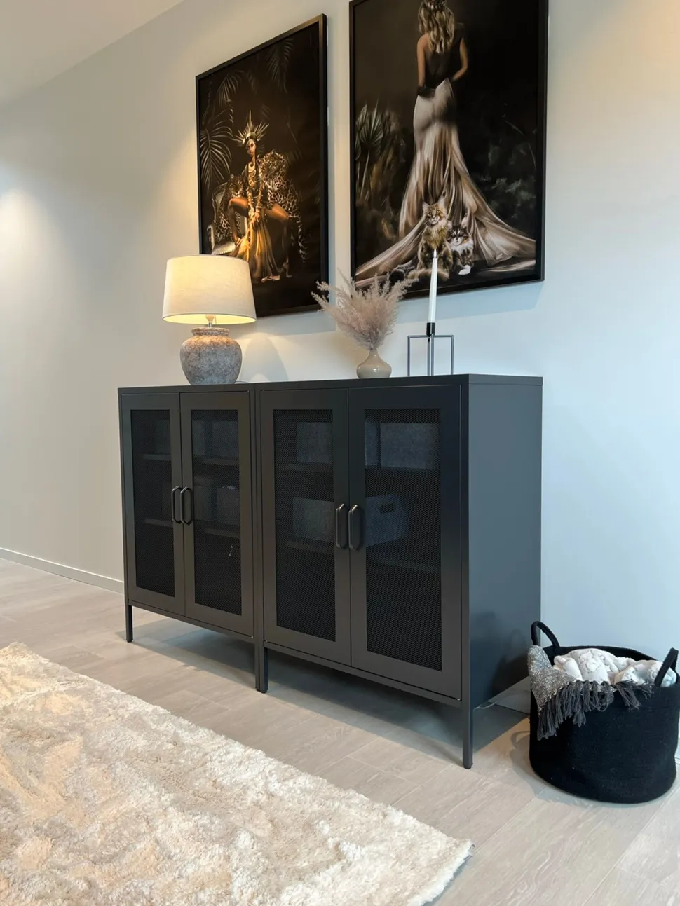 Beliani Senkki Teras 2 Ovea 3 Hyllya Musta Wakatipu Cheap