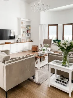 Beliani Sivupoyta Lasitasolla Valkoinen Attu New