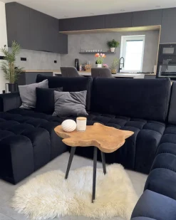 Beliani Sivupoyta Tiikki Vaalea Puu/Musta Elsa Fashion