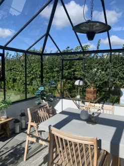 Beliani Tarjoiluvaunu Lasitasolla Rauta Kirkas/Kulta Ivera Cheap