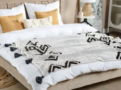 Beliani Torkkupeitto Valkoinen/Musta 130 X 150 Cm Saatli Best