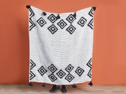 Beliani Torkkupeitto Valkoinen/Musta 130 X 150 Cm Saatli Best