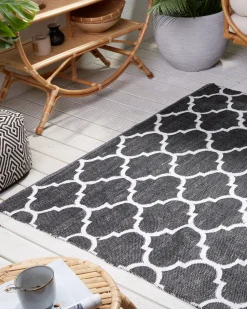 Beliani Ulkomatto Kaksipuolinen Musta/Valkoinen 160 X 230 Cm Aladana Cheap